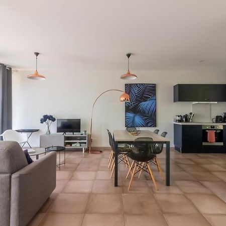 Plein Soleil avec Jacuzzi Privatif et parking privé Apartment Sarlat-la-Canéda Exterior foto