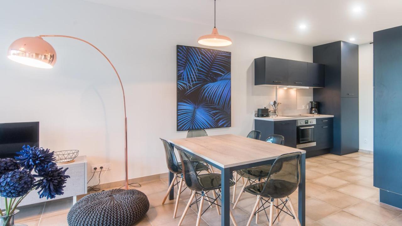 Plein Soleil avec Jacuzzi Privatif et parking privé Apartment Sarlat-la-Canéda Exterior foto