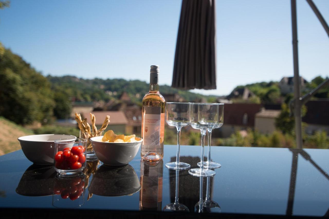 Plein Soleil avec Jacuzzi Privatif et parking privé Apartment Sarlat-la-Canéda Exterior foto